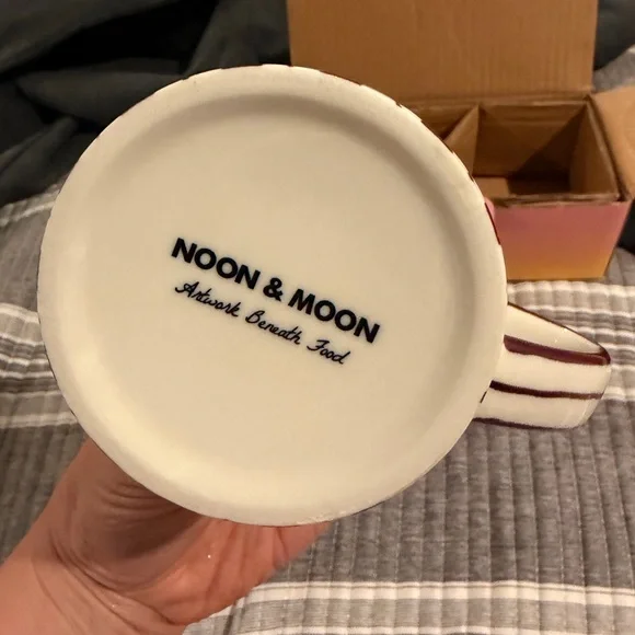 Noon and Moon are Striped Ceramic Mug Set - cherry lacquer - Picture 5 of 6